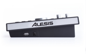 pol_pl_Alesis-Command-Kit-Mesh-SE-perkusja-elektroniczna-7846_5.jpg