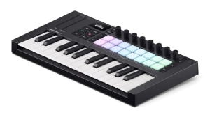 Novation_Launchkey_Mini_25_mk4_3.jpg