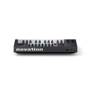 Novation_Launchkey_25_mk4_3.jpg