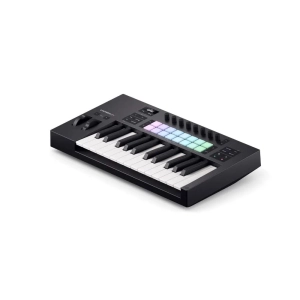 Novation_Launchkey_25_mk4_5.jpg