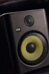 011 KRK ROKIT 8 - Lifestyle_4.jpg