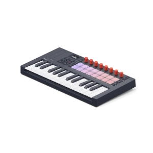 Novation_FLK2_M25_Angle_Right_HR.jpg