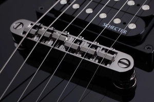 Omen-6.Gloss Black (BLK).04.jpg